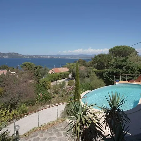 Giens Superbe Vue Mer A 180° Piscine Et Jacuzzi ヴィラ イエール
